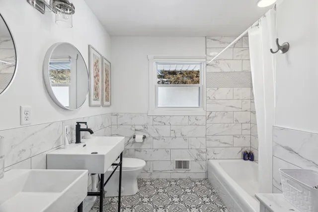 $849,000 | 201 Townes Lane, Wayzata, MN 55391