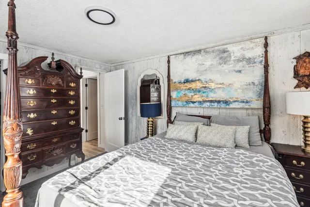 $849,000 | 201 Townes Lane, Wayzata, MN 55391