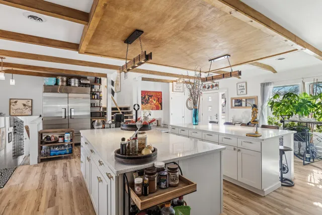 $849,000 | 201 Townes Lane, Wayzata, MN 55391