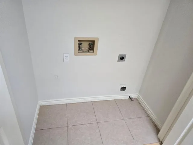 $2,700 | 6011 Longley Court, Dallas, TX 75252