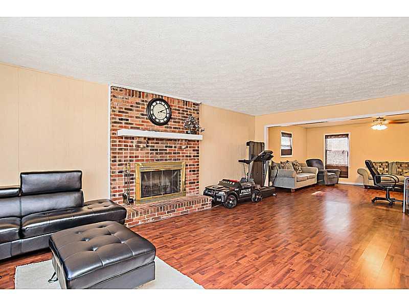 7938 Ridgegate W Drive Indianapolis, IN 46268 - Photo 9 of 24 Gallery Image 9