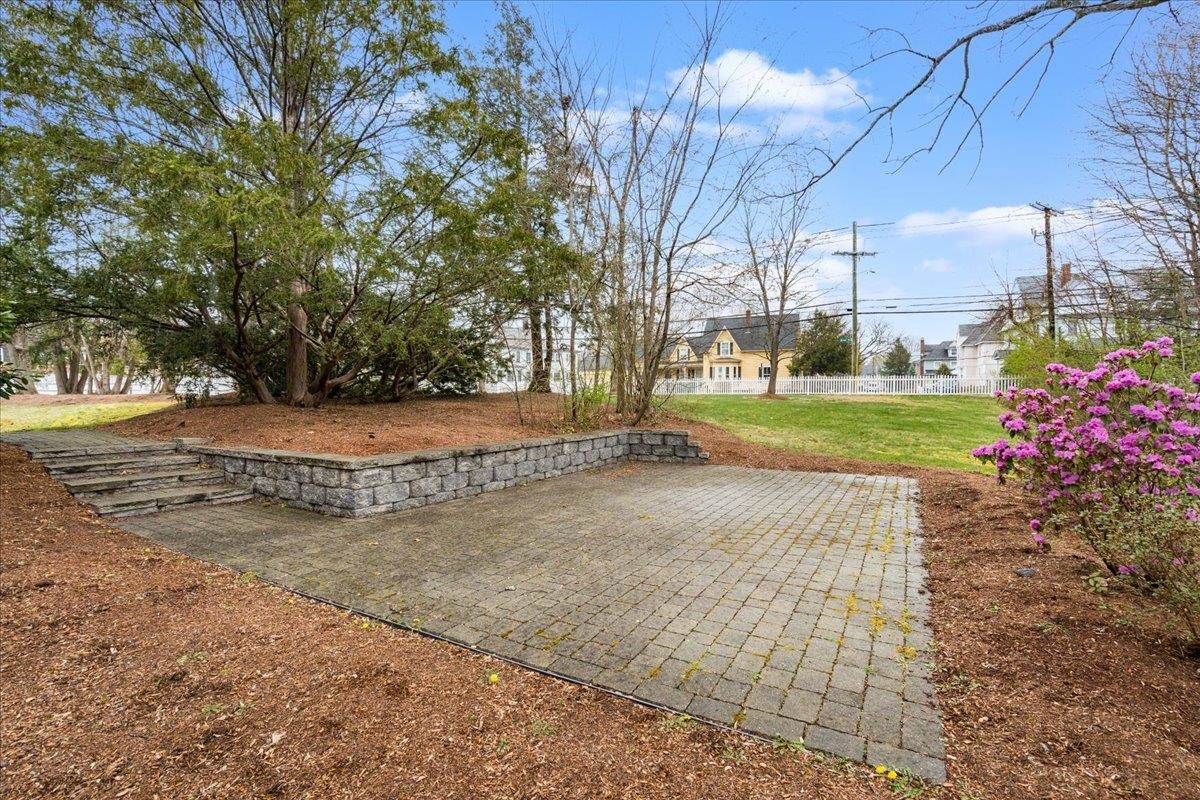 490 North River Road, Unit 20 Manchester, NH 03104 - Photo 17 of 31 Gallery Image 17