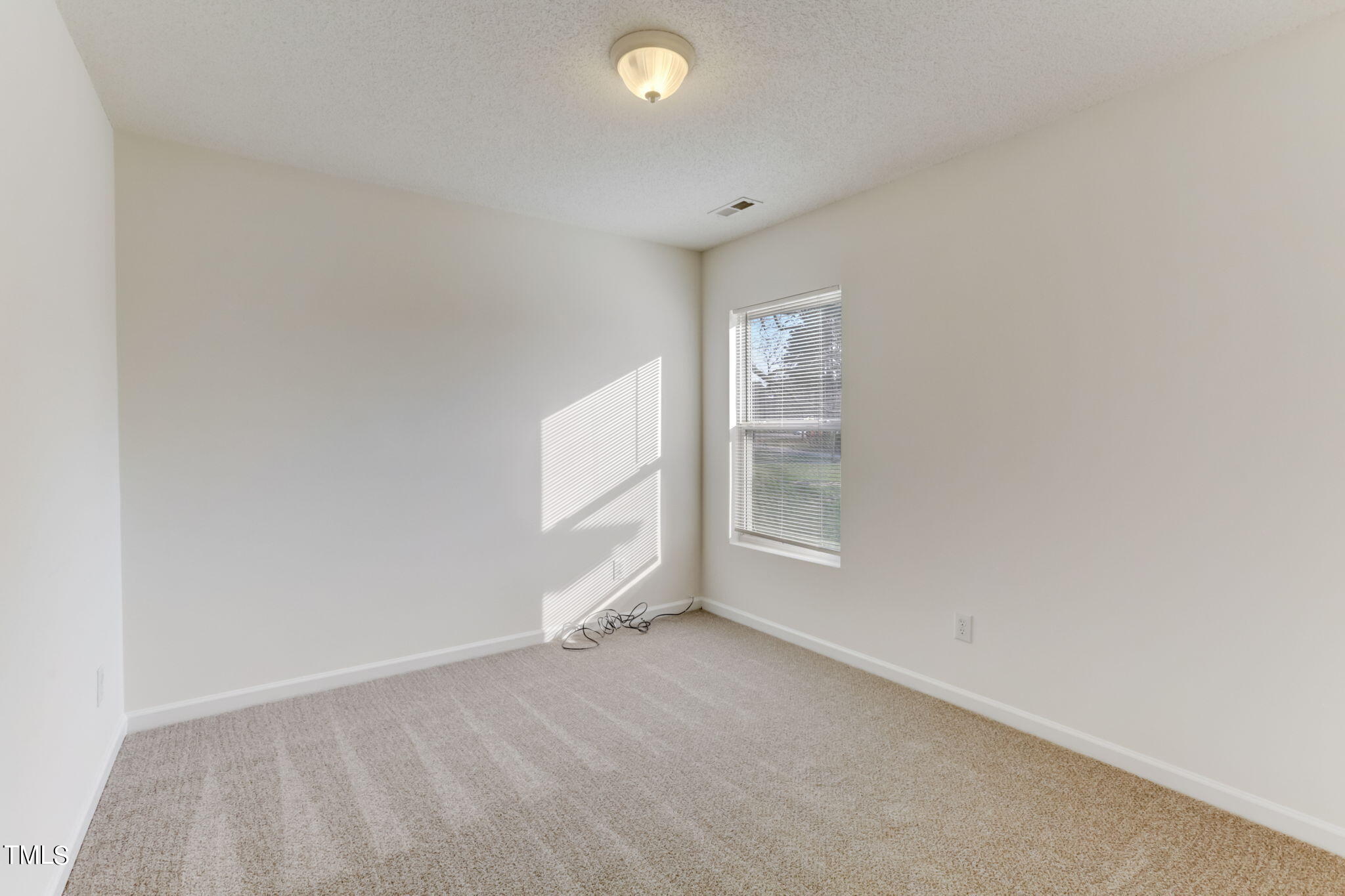 2524 Quarry Ridge Lane Raleigh, NC 27610 - Photo 21 of 36 27-web-or-mls-Quarry Ridge Ln-027