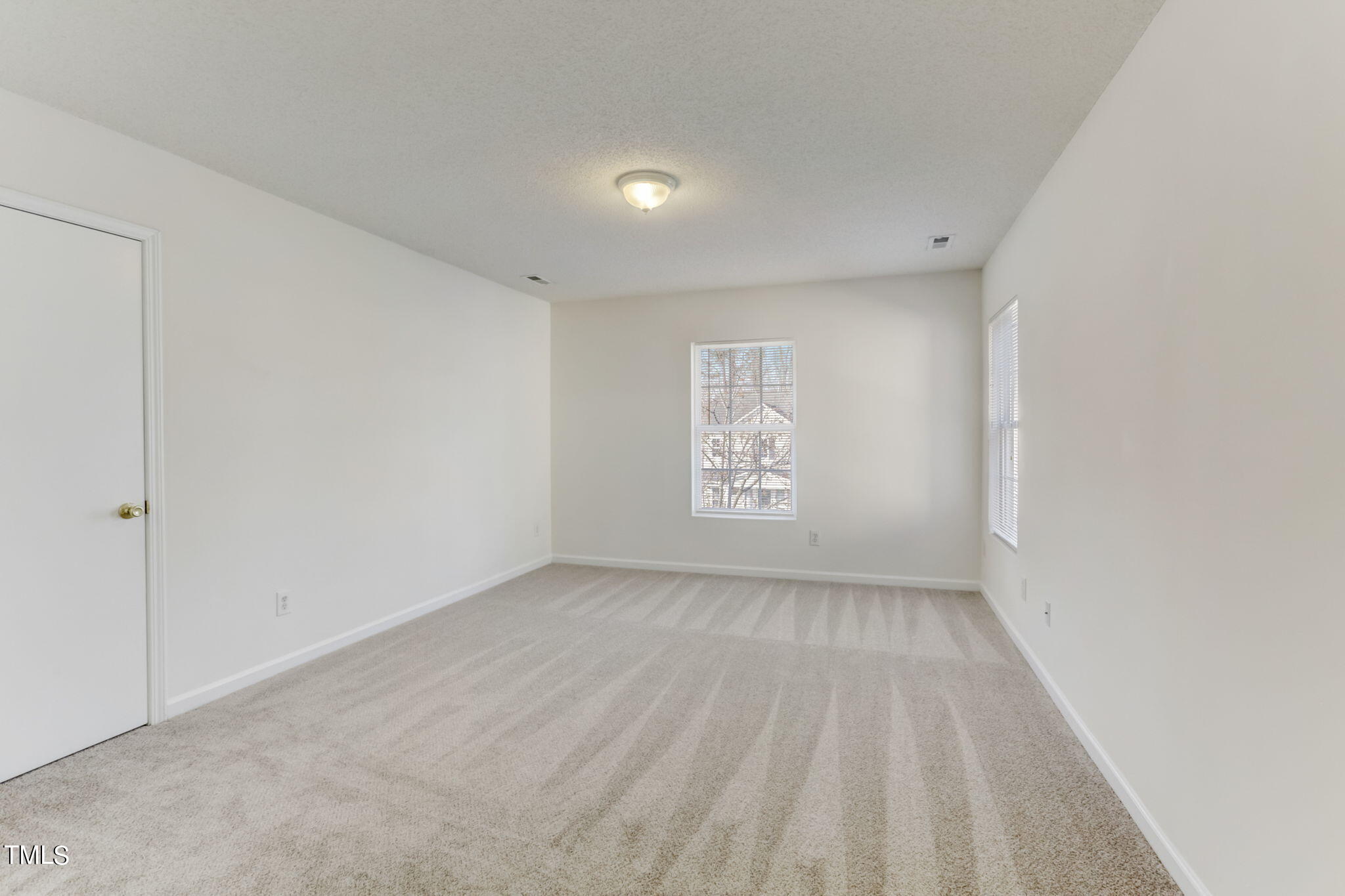 2524 Quarry Ridge Lane Raleigh, NC 27610 - Photo 25 of 36 31-web-or-mls-Quarry Ridge Ln-031