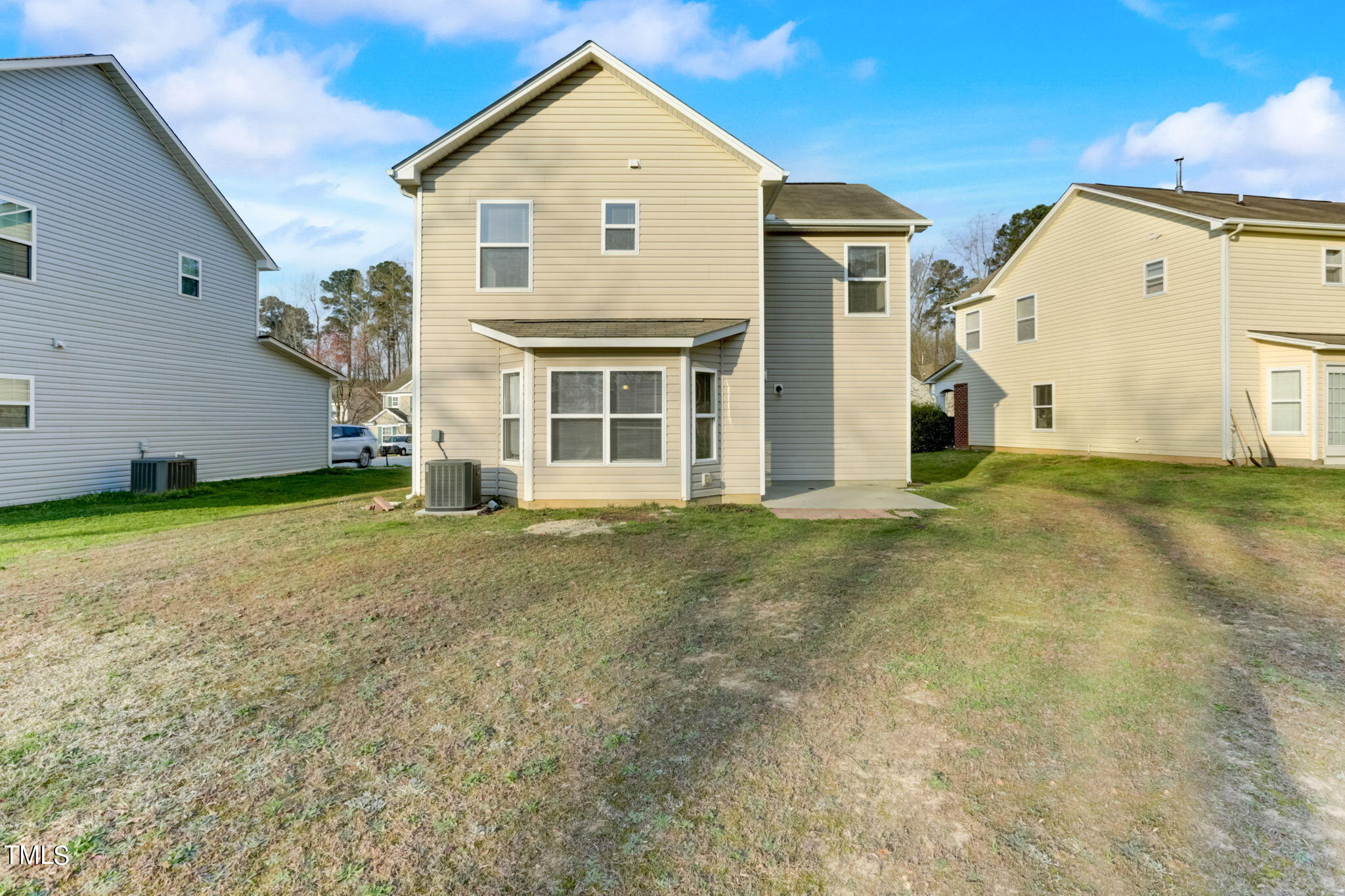 2524 Quarry Ridge Lane Raleigh, NC 27610 - Photo 32 of 36 39-web-or-mls-Quarry Ridge Ln-039