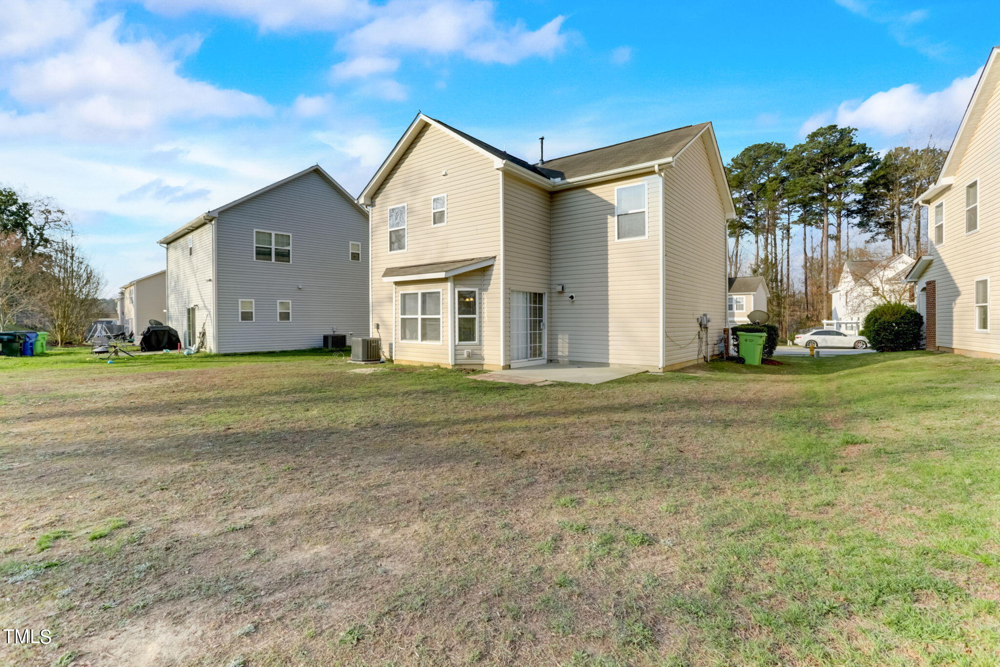 2524 Quarry Ridge Lane Raleigh, NC 27610 - Photo 35 of 36 42-web-or-mls-Quarry Ridge Ln-042