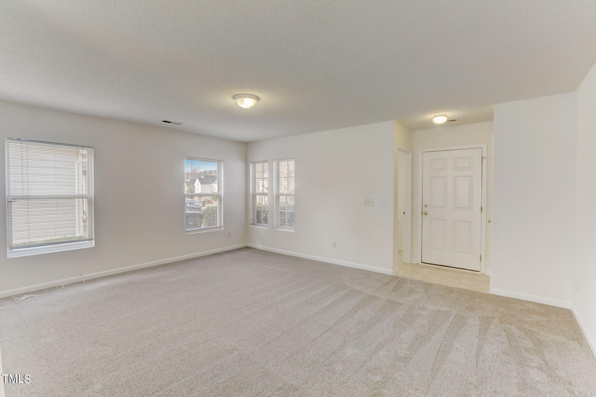 2524 Quarry Ridge Lane Raleigh, NC 27610 - Photo 9 of 36 13-web-or-mls-Quarry Ridge Ln-013