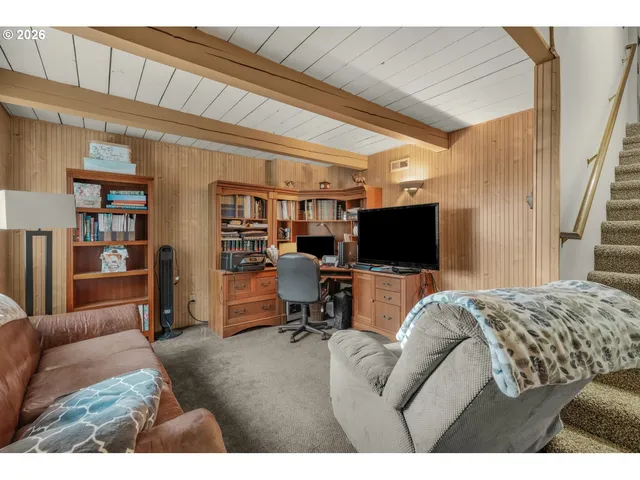 $560,000 | 7450 Southwest 184th Place, Beaverton, OR 97007