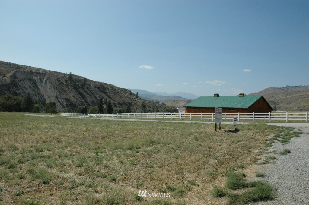 3 Lightning Place Methow, WA 98834 - Photo 9 of 13 Gallery Image 9