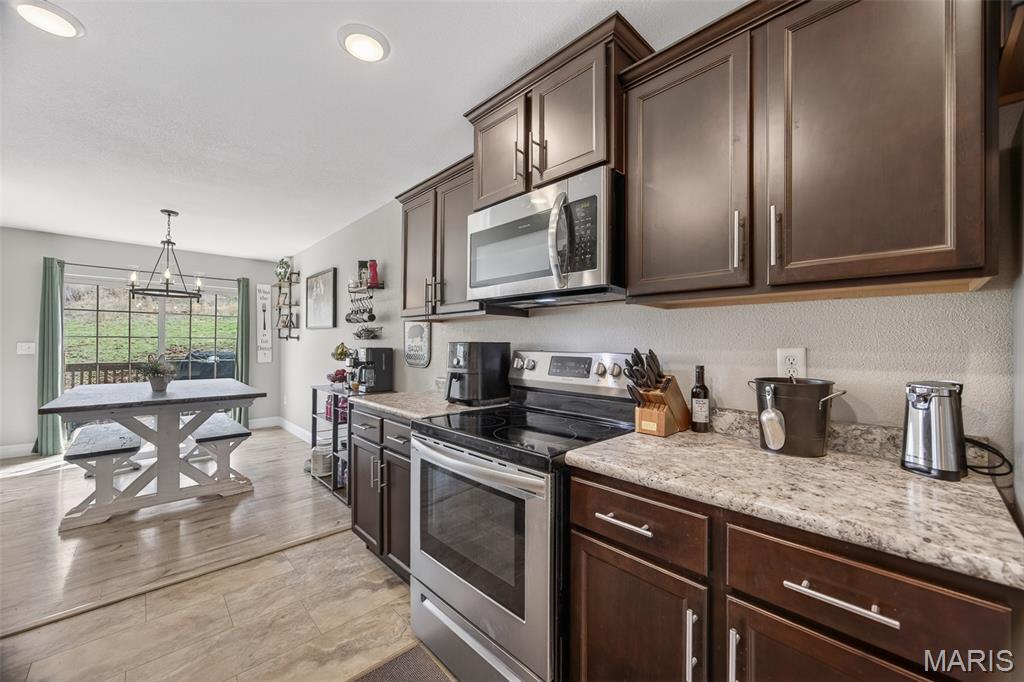 205 Ridgeview Drive St. Robert, MO 65584 - Photo 14 of 56