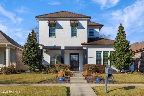 $530,000 | 205 West Vallauris Drive, Lafayette, LA 70507