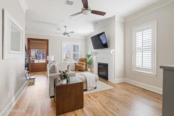 $530,000 | 205 West Vallauris Drive, Lafayette, LA 70507