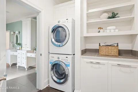 $550,000 | 205 West Vallauris Drive, Lafayette, LA 70507