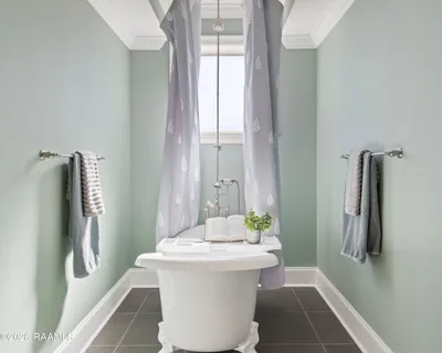 $530,000 | 205 West Vallauris Drive, Lafayette, LA 70507