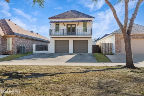 $530,000 | 205 West Vallauris Drive, Lafayette, LA 70507