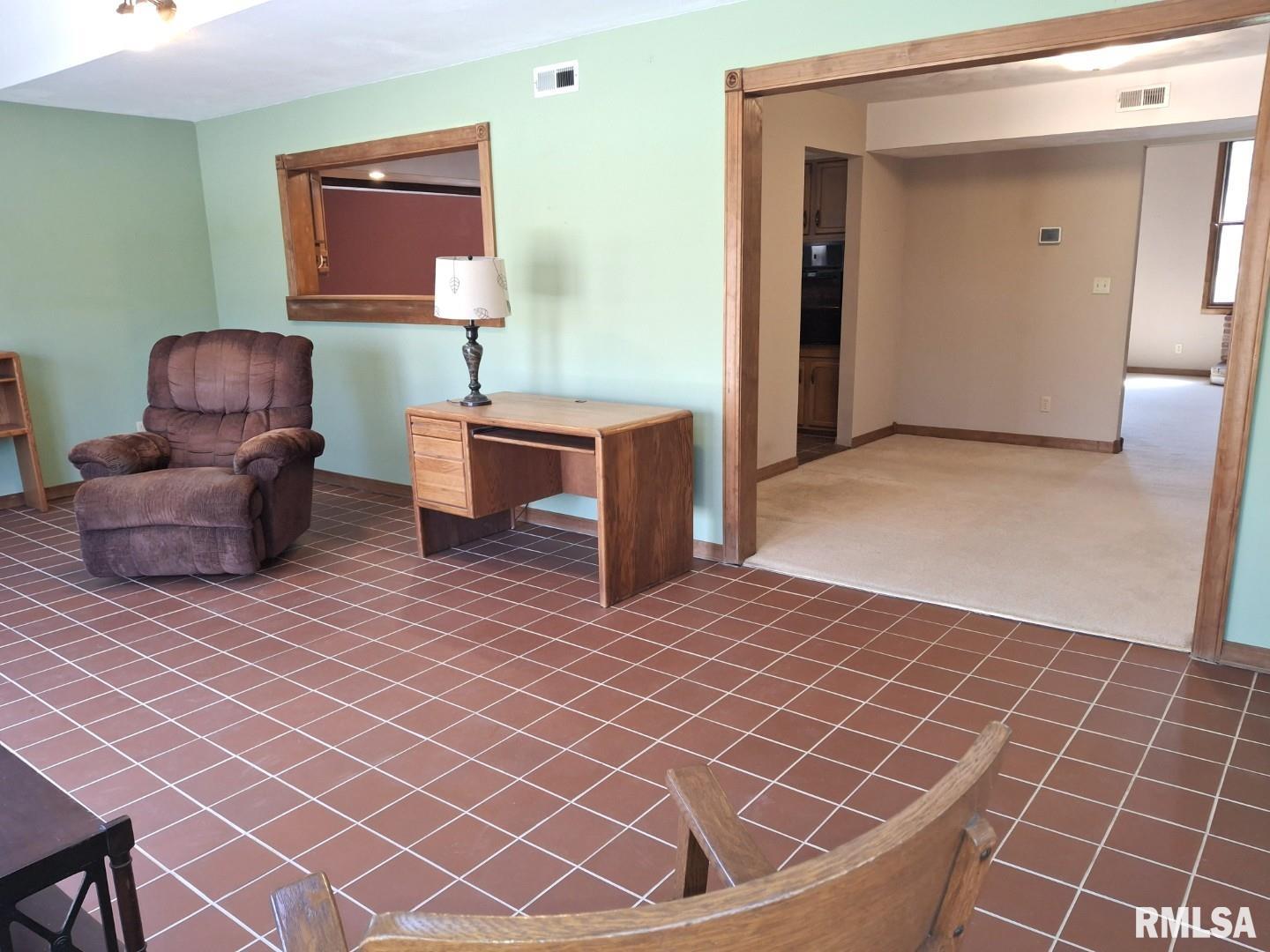 23074 North Cherokee Road Cuba, IL 61427 - Photo 14 of 50