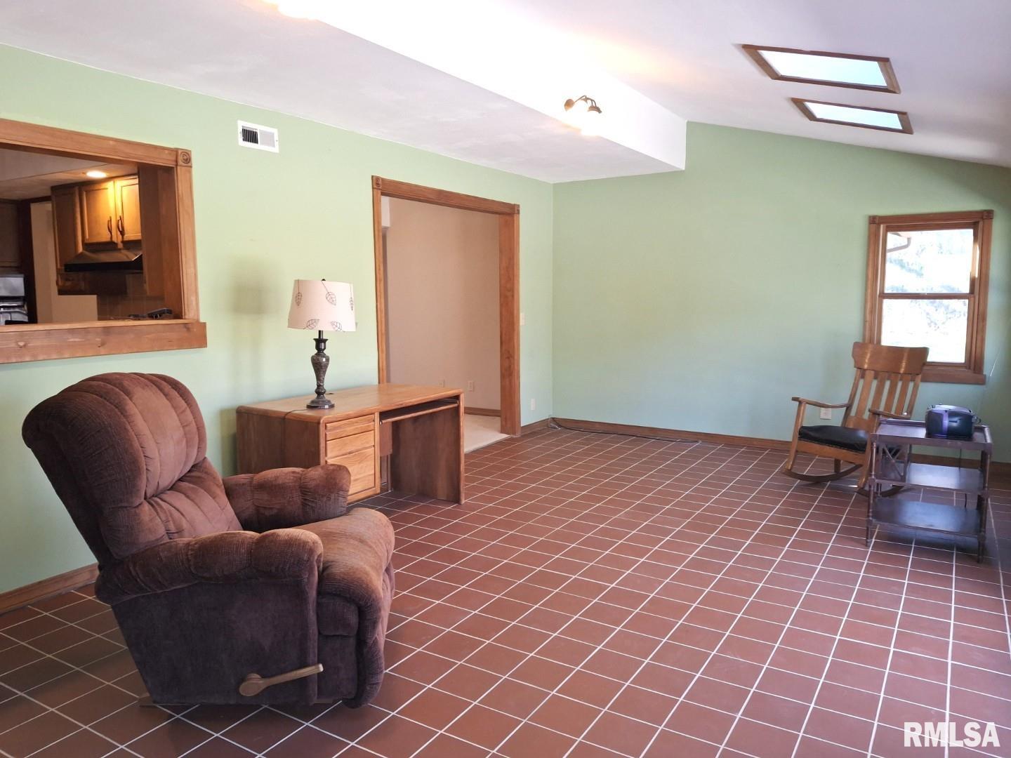 23074 North Cherokee Road Cuba, IL 61427 - Photo 16 of 50