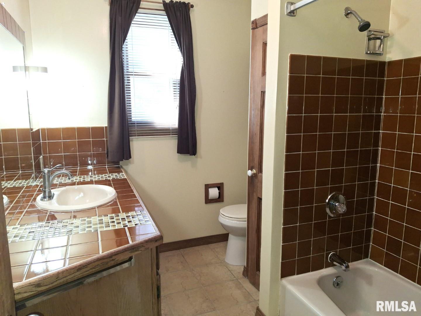 23074 North Cherokee Road Cuba, IL 61427 - Photo 20 of 50