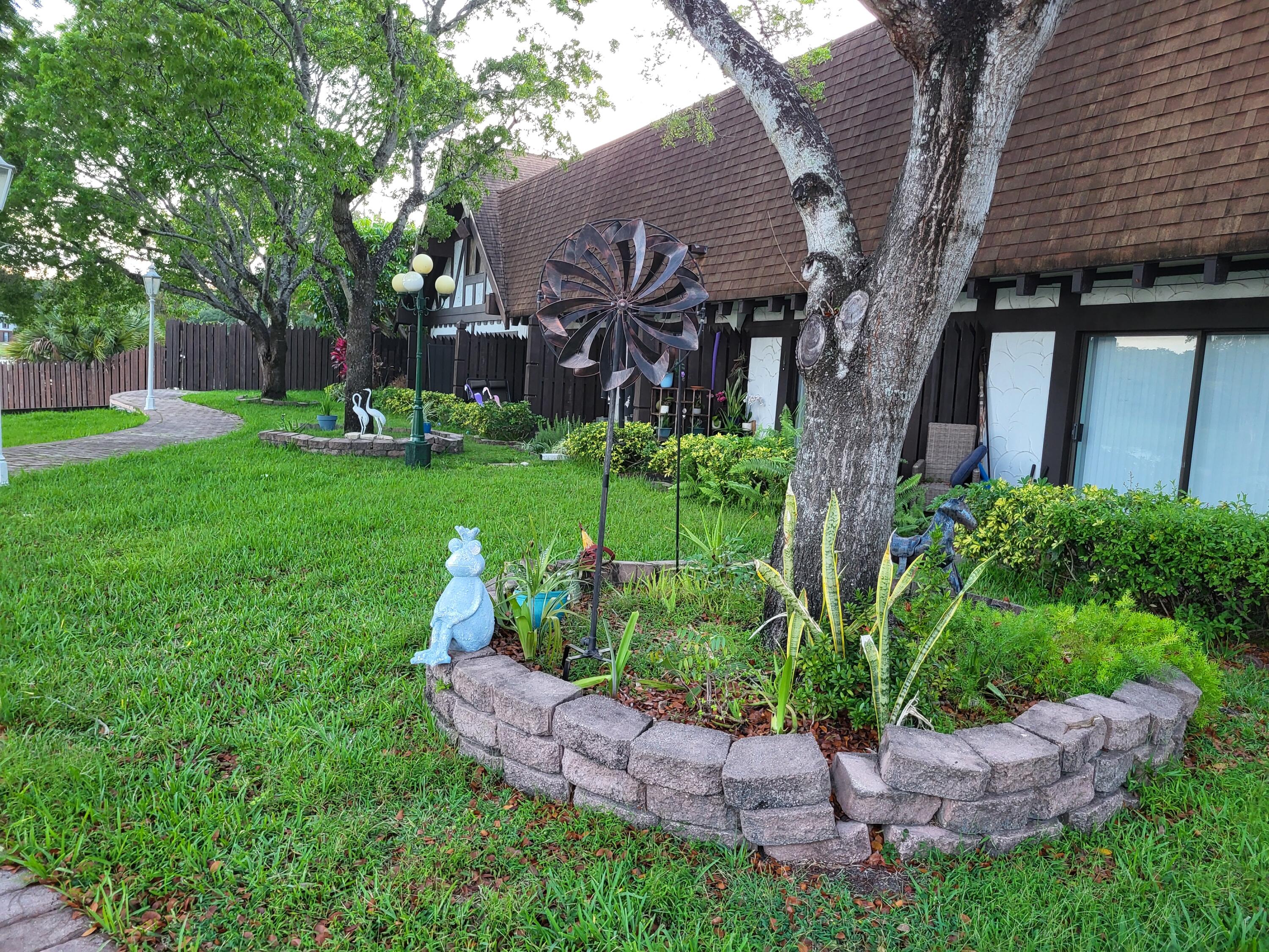 3720 Inverrary Drive, Unit 2I Lauderhill, FL 33319 - Photo 18 of 22 cabana area