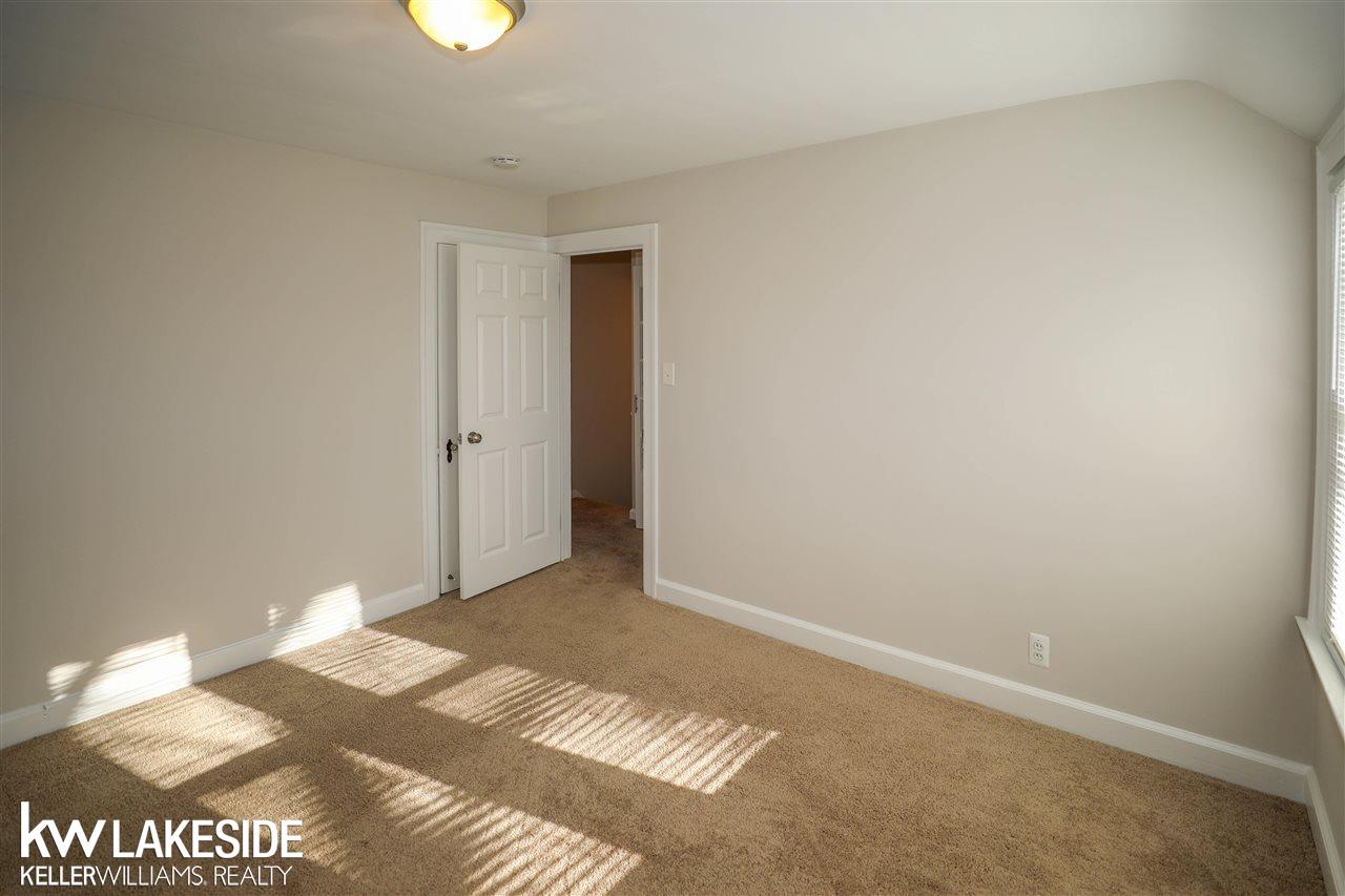 478 Cloverly Road Grosse Pointe, MI 48236 - Photo 24 of 33 50062704-23.JPG