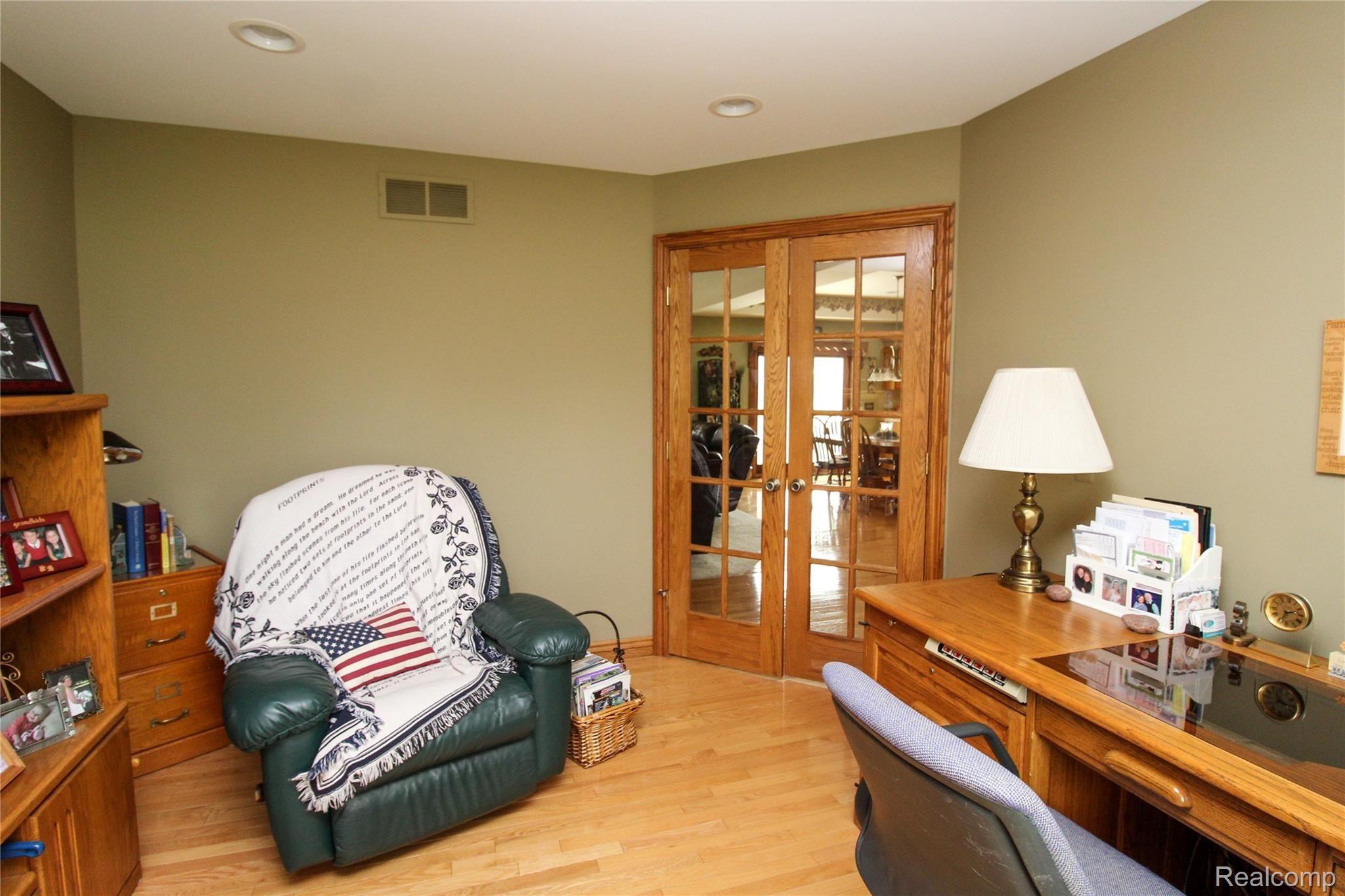 13031 Burgess Road Memphis, MI 48041 - Photo 7 of 44 Office2.jpg