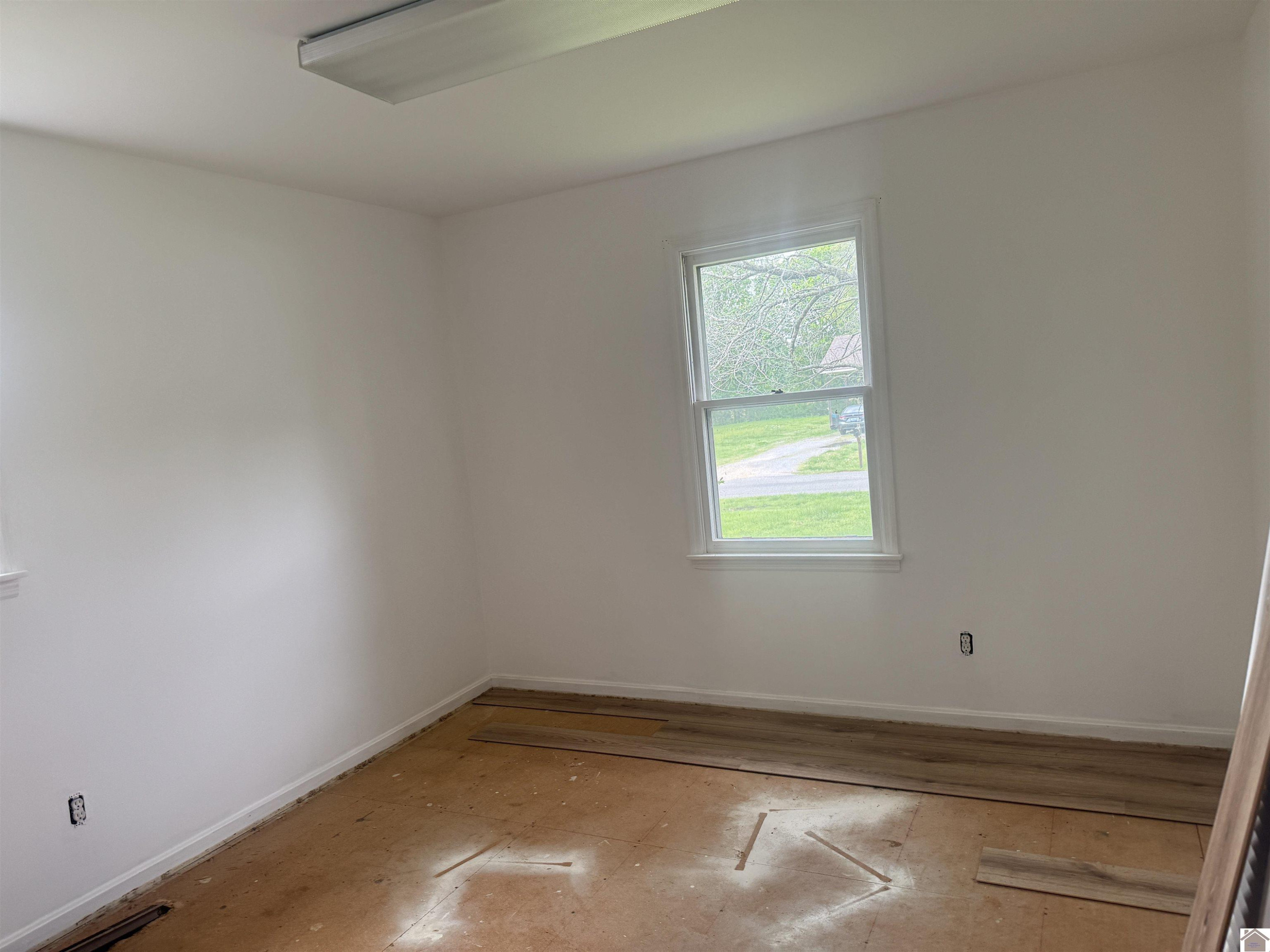 80 Grove Road Murray, KY 42071 - Photo 7 of 8 Photo 7