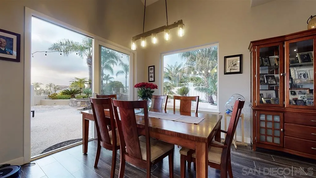 4670 Sunburst Road Carlsbad, CA 92008 - Photo 11 of 25 Gallery Image 11