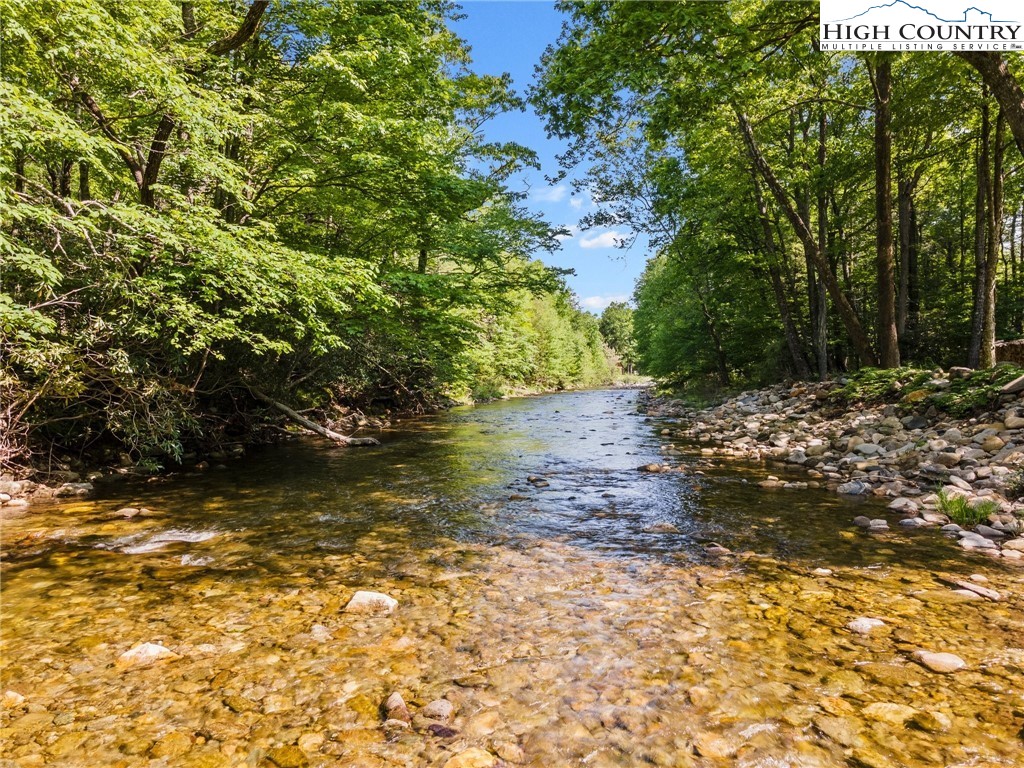 Sweetwater Ridge Burnsville, NC 28714 - Photo 2 of 39 a view of a lake view