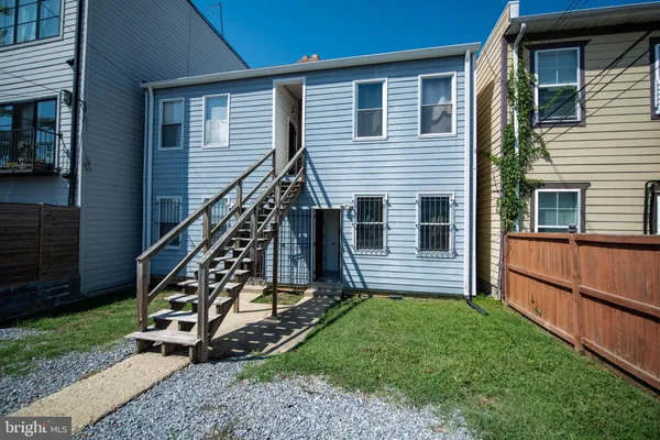 $1,850 | 1709 Trinidad Avenue Northeast, Unit 3, Washington, DC 20002