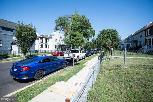 $1,850 | 1709 Trinidad Avenue Northeast, Unit 3, Washington, DC 20002