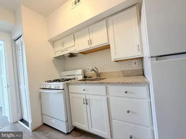 $1,850 | 1709 Trinidad Avenue Northeast, Unit 3, Washington, DC 20002