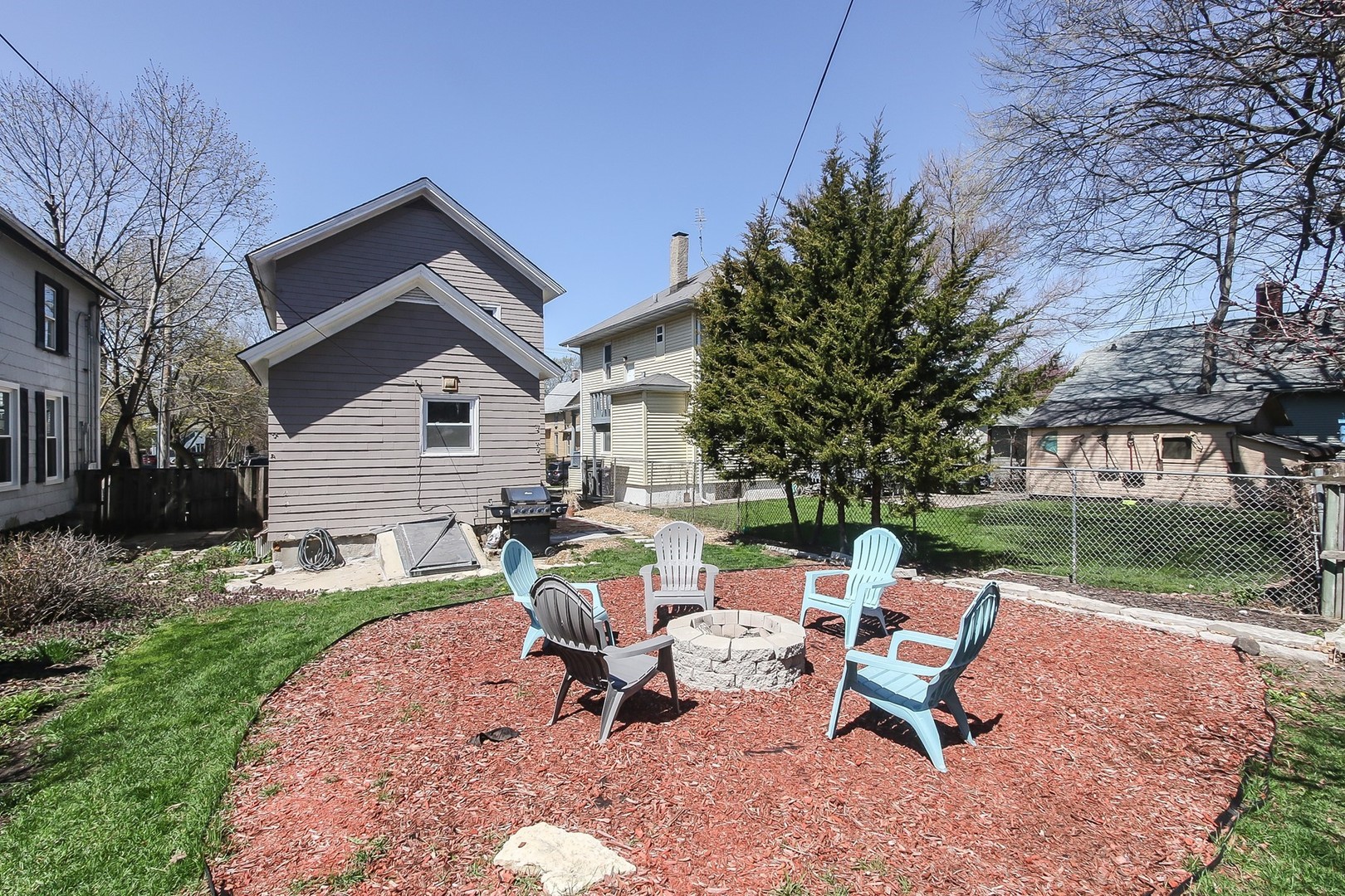 271 Center Street Elgin, IL 60120 - Photo 20 of 20
