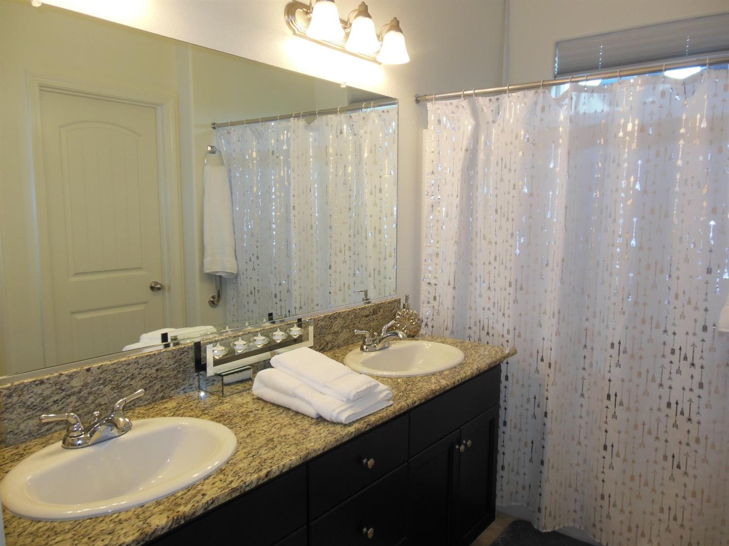 1146 Caddie Loop Lemoore, CA 93245 - Photo 12 of 17