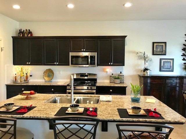 1146 Caddie Loop Lemoore, CA 93245 - Photo 4 of 17