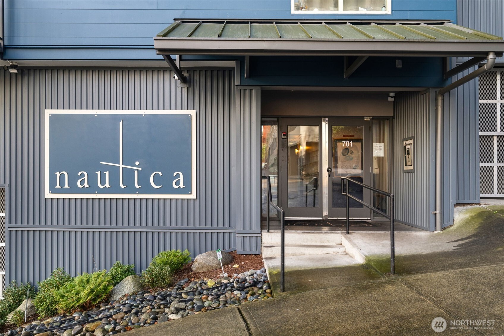 701 Galer Street, Unit 819 Seattle, WA 98109 - Photo 21 of 21 a front view of a house