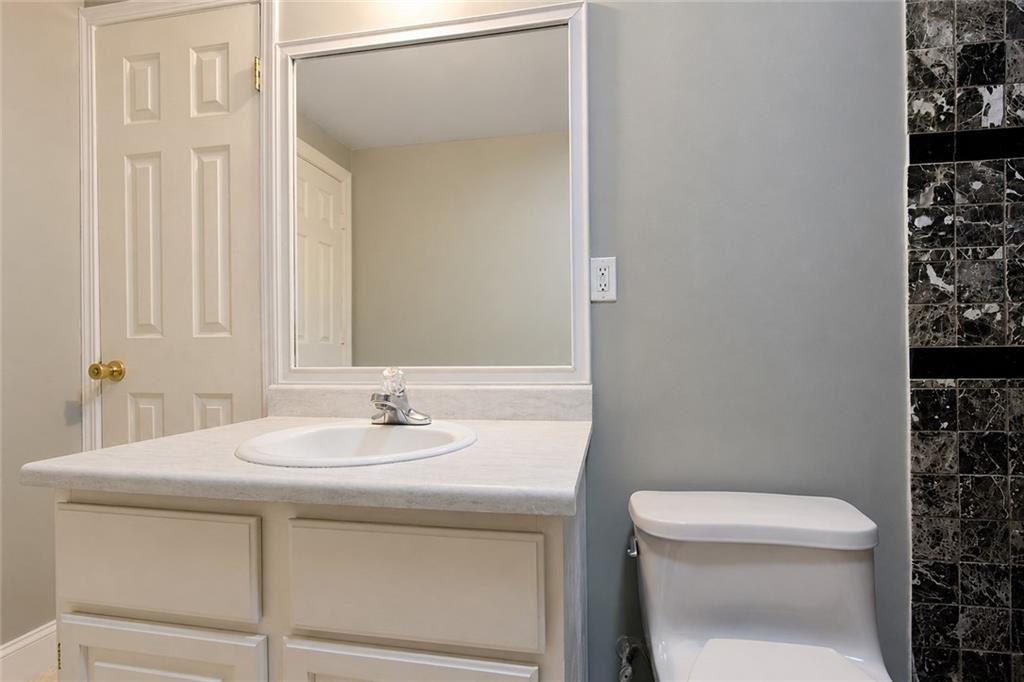 818 Springlake Road Lawrenceville, GA 30045 - Photo 35 of 65
