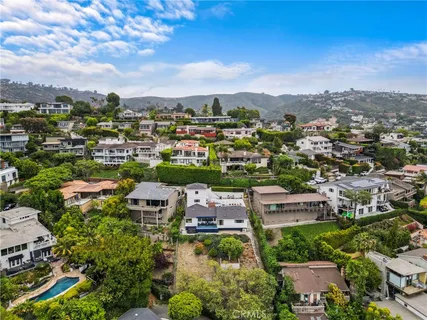 $4,298,000 | 933 Coast View Drive, Laguna Beach, CA 92651