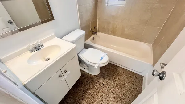 $1,650 | 1325 South L Street, Unit 2, Lake Worth Beach, FL 33460