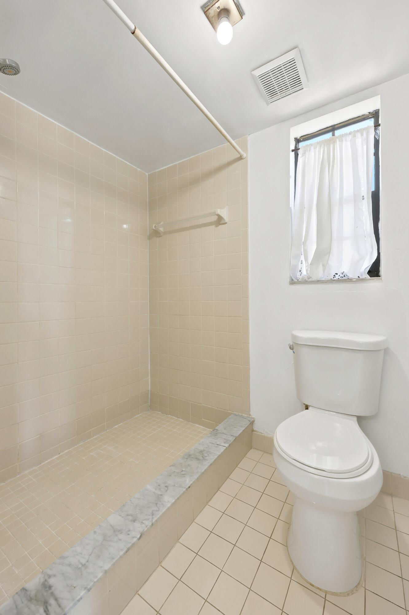 2600 Greenwood Terrace, Unit G201 Boca Raton, FL 33431 - Photo 17 of 35 40_453a0015