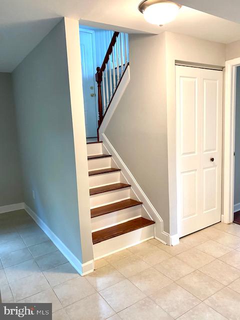 19002 Quail Valley Boulevard Gaithersburg, MD 20879 - Photo 22 of 35 a view of entryway and hall with wooden floor