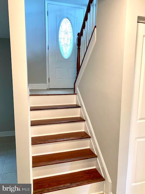19002 Quail Valley Boulevard Gaithersburg, MD 20879 - Photo 25 of 35 a view of entryway