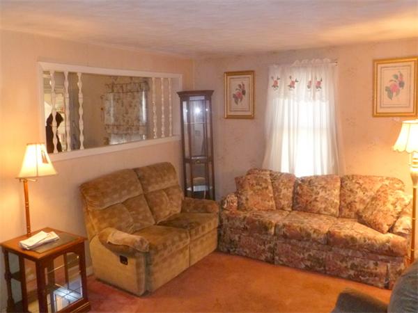 722 Trapelo Road Waltham, MA 02452 - Photo 5 of 10 Gallery Image 5