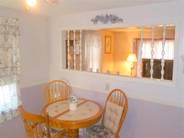 722 Trapelo Road Waltham, MA 02452 - Photo 6 of 10 Gallery Image 6