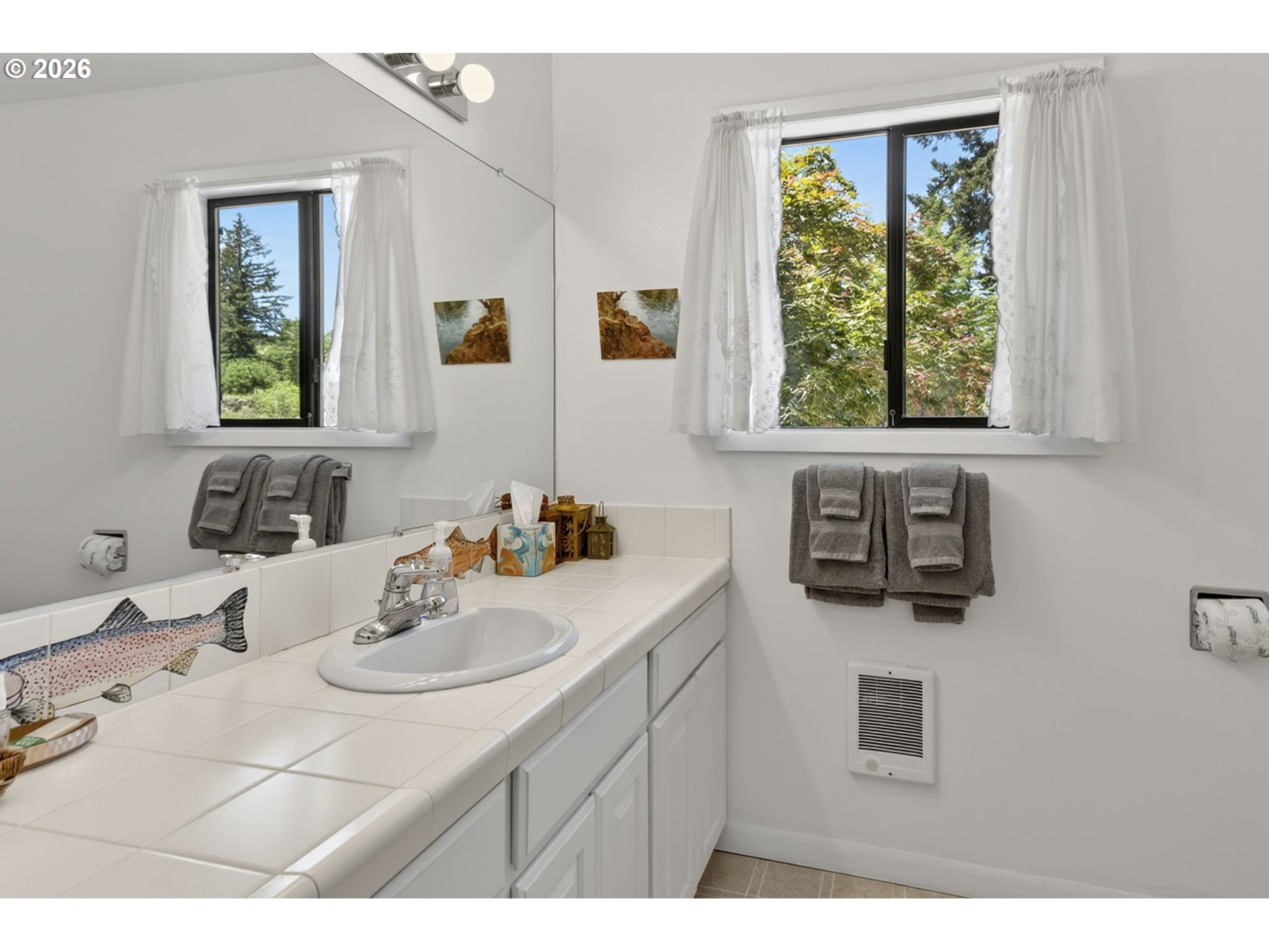 46725 Goodpasture Road Vida, OR 97488 - Photo 20 of 48 a bathroom with a sink and a mirror