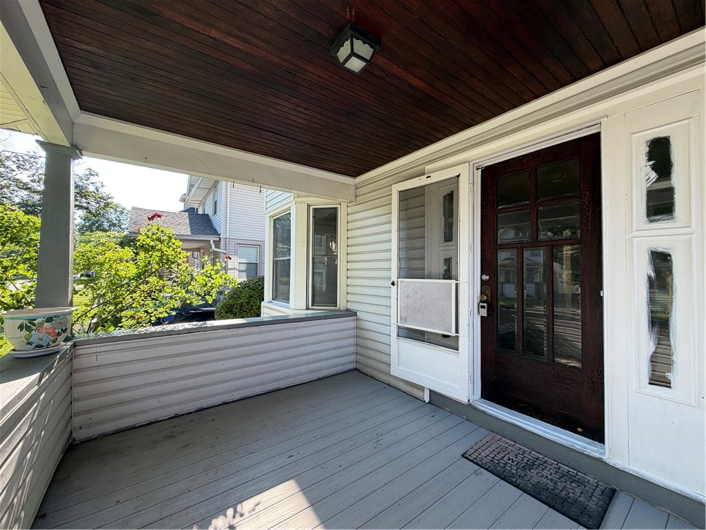 220 Electric Avenue Rochester, NY 14613 - Photo 3 of 23