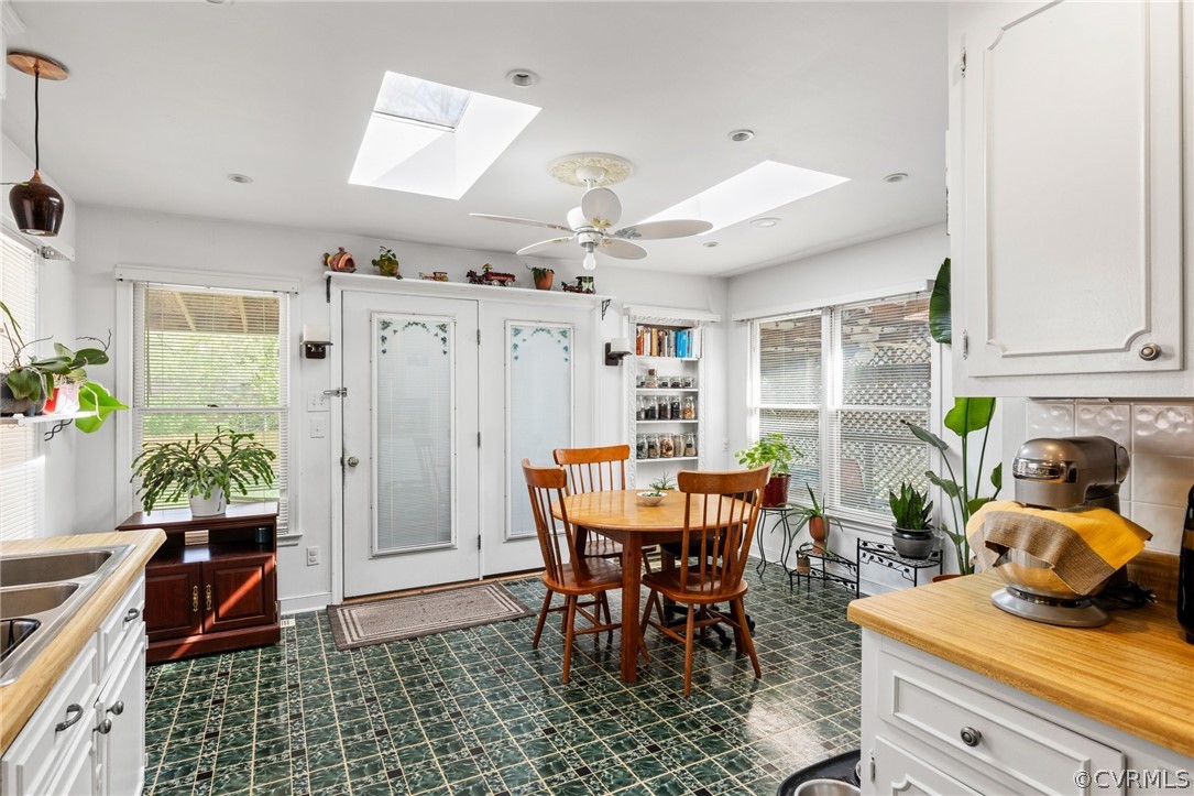 4840 Vestry Road North Chesterfield, VA 23237 - Photo 11 of 38 a dining room with furniture and window