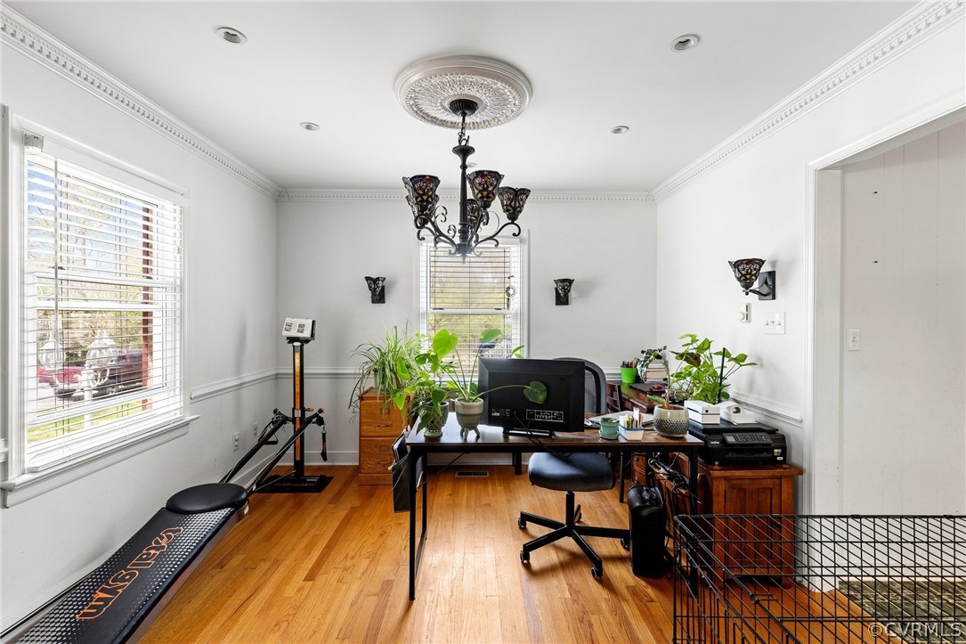 4840 Vestry Road North Chesterfield, VA 23237 - Photo 5 of 38 a living room with furniture and a potted plant