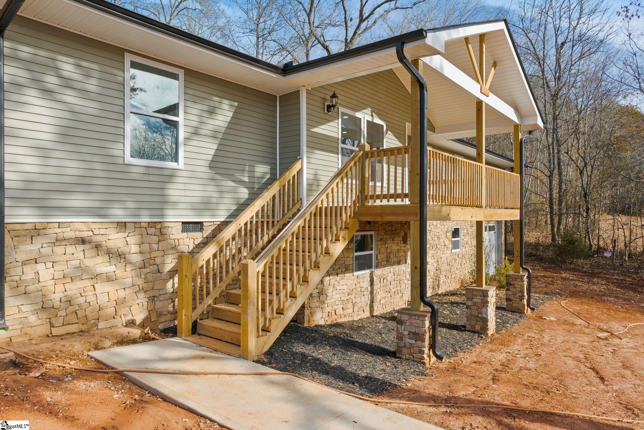 2012 Edwards Lake Road Greer, SC 29651 - Photo 3 of 33