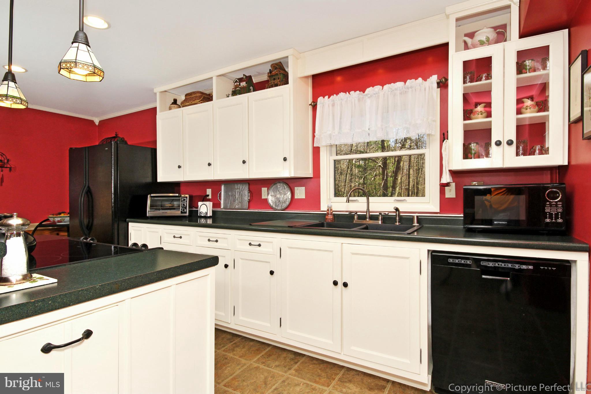 11802 Gambrill Park Road Frederick, MD 21702 - Photo 14 of 30 Kitchen