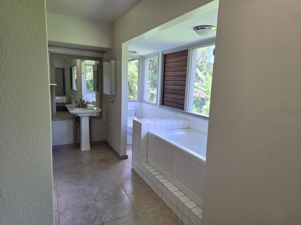 1063 Kauhikoa Road Haiku, HI 96708 - Photo 15 of 17 Gallery Image 15